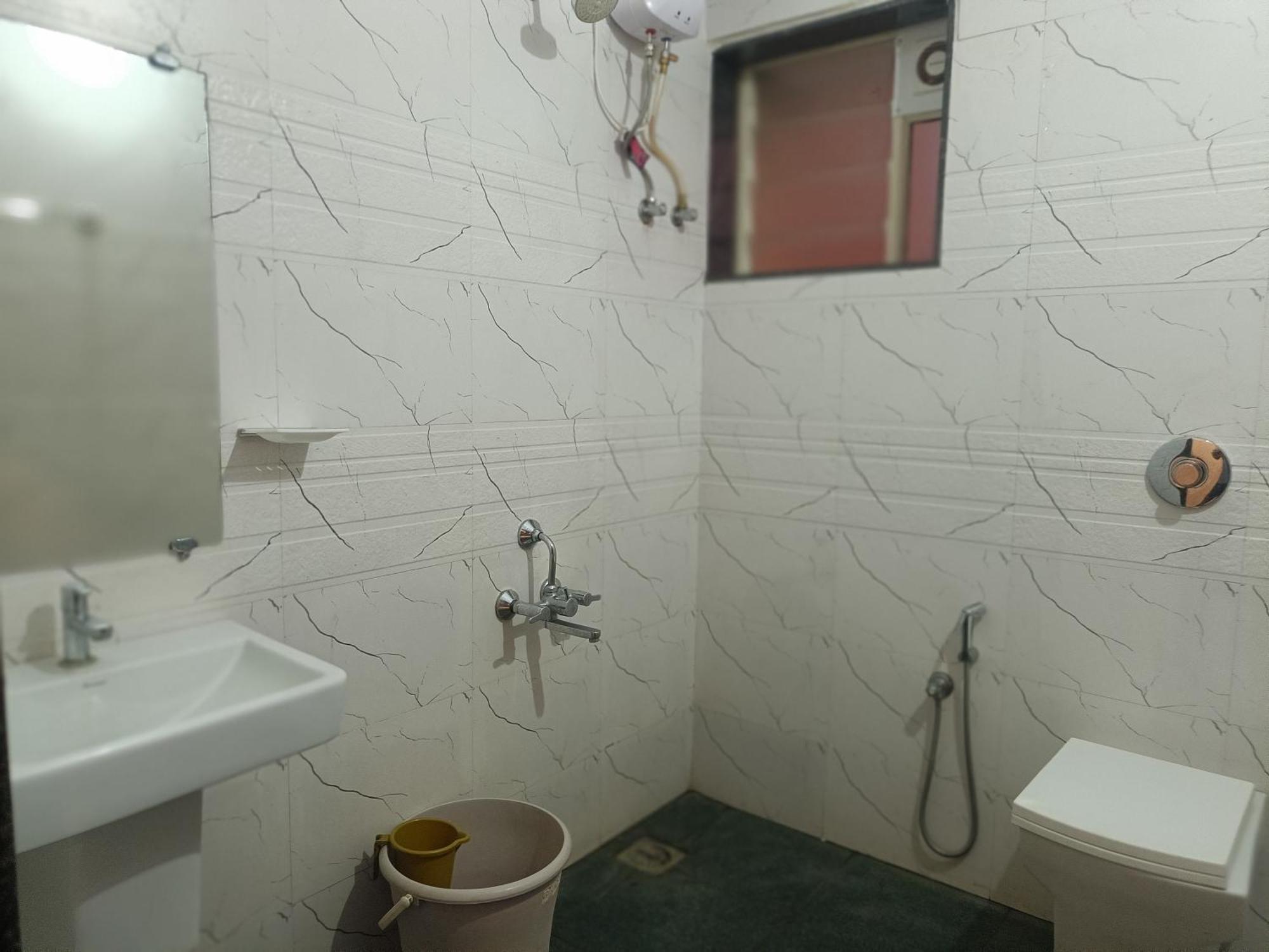 Hotel Radhma Residency أودوبي المظهر الخارجي الصورة